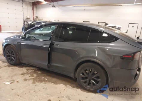 2023 Tesla Model X Plaid Tri Motor All-Wheel Drive z USA, uszkodzony, nr VIN 7SAXCBE60PF373570